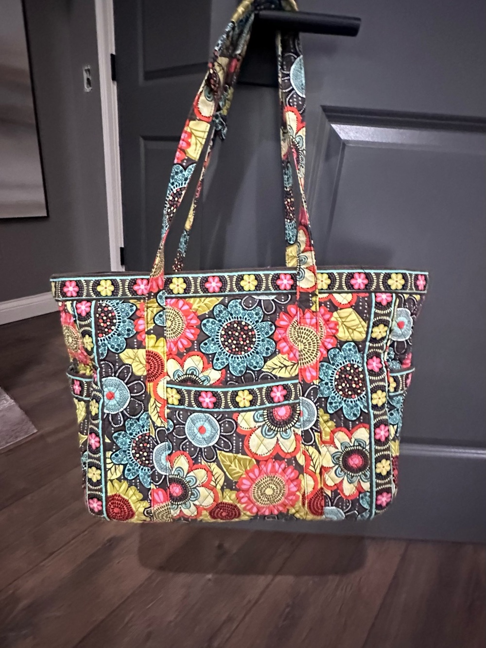 Vera Bradley Get Carried Away XL Tote in Flower Shower